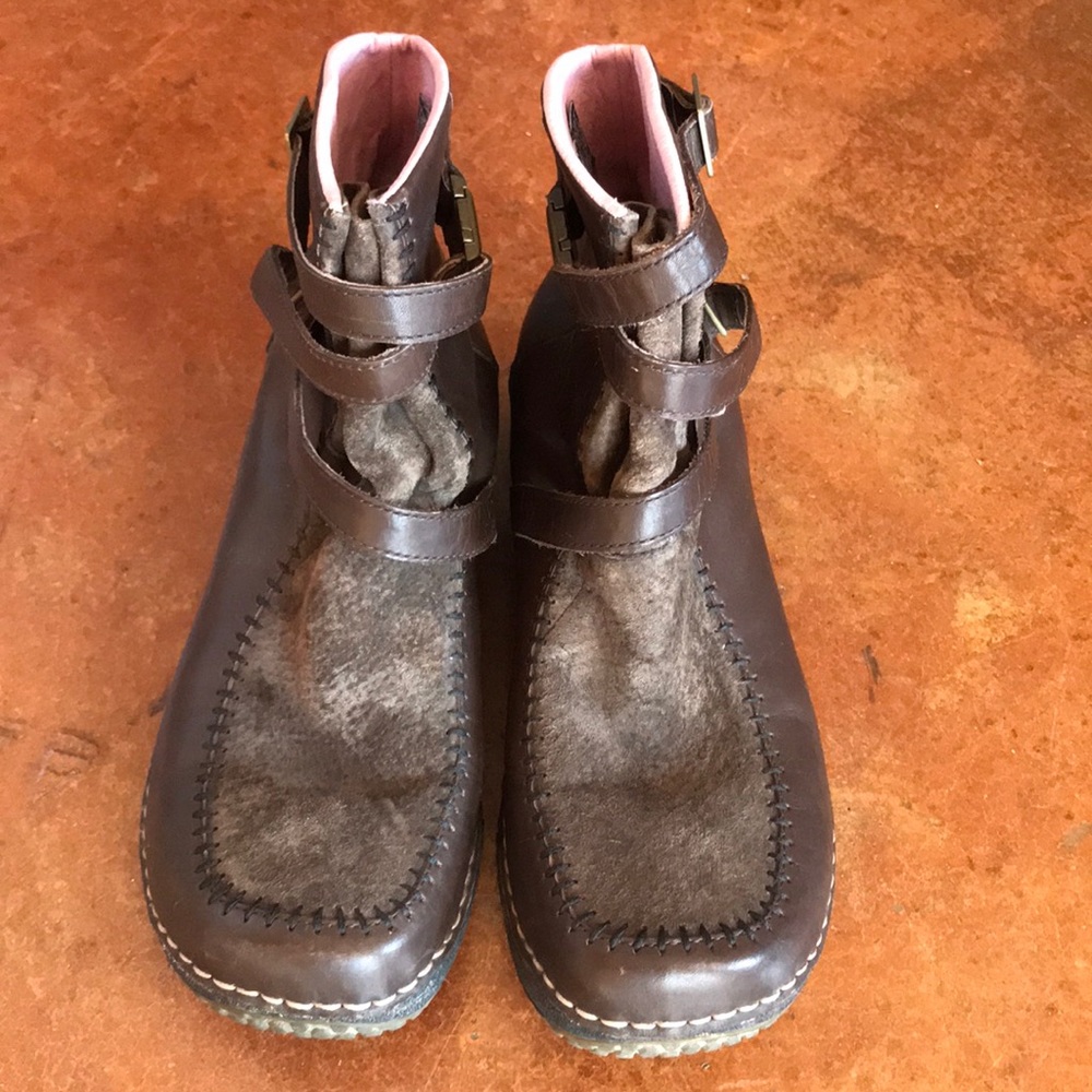 Teva Roslyn Brown Leather Ankle Boots